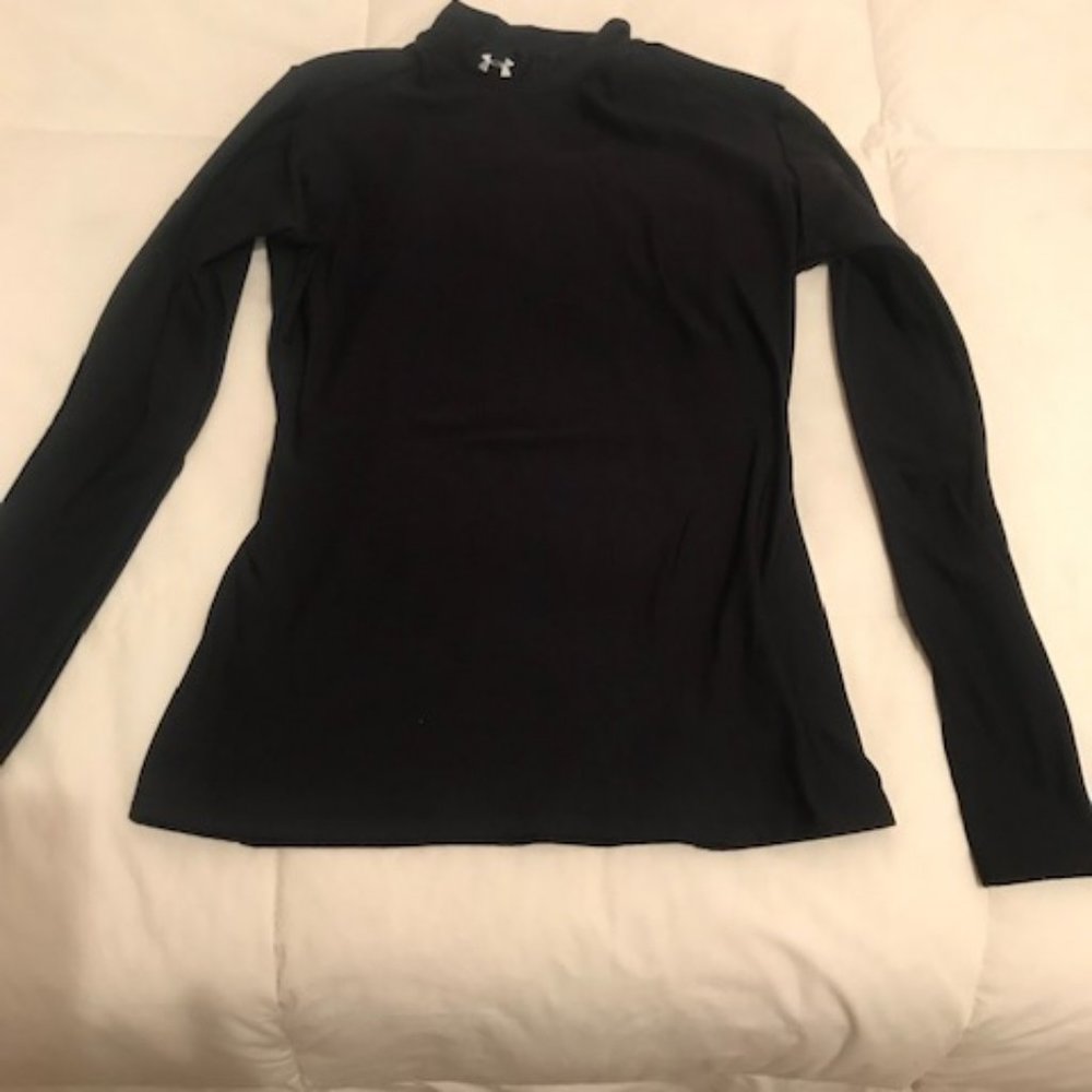 Womans black Under Armour workout/exercise top